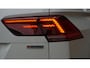 Volkswagen Tiguan 2.0 TSI 180pk DSG 4Motion 2x R-Line Virtual Cockpit Trekhaak 19inch LM ACC *NL Auto* 2200kg Trekgewicht!