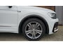 Volkswagen Tiguan 2.0 TSI 180pk DSG 4Motion 2x R-Line Virtual Cockpit Trekhaak 19inch LM ACC *NL Auto* 2200kg Trekgewicht!