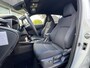 Toyota Corolla Cross 140 Hybrid Dynamic | Trekhaak, Parelmoer wit, Dodehoekherkenning, Parkeersensoren, Stoel + Stuurverwarming