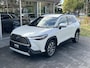 Toyota Corolla Cross 140 Hybrid Dynamic | Trekhaak, Parelmoer wit, Dodehoekherkenning, Parkeersensoren, Stoel + Stuurverwarming