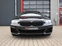 BMW 5-Serie Touring 530e xDrive M-Sport | Pano | 20'' | LED | Leder | Memory | PDC | Cruise | Stoelverwarming | Carplay | Ambient | Trekhaak | Harmon Kardon | Android Auto | Keyless Start