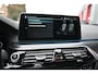 BMW 5-Serie Touring 530e xDrive M-Sport | Pano | 20'' | LED | Leder | Memory | PDC | Cruise | Stoelverwarming | Carplay | Ambient | Trekhaak | Harmon Kardon | Android Auto | Keyless Start