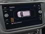 Volkswagen Tiguan 1.5 TSI 130pk Comfortline Business / Navigatie / LM velgen 17 inch / Camera / Park Assist / Wegklapb trekhaak / APP