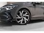 Volkswagen Golf 1.5 eTSI R-Line 2020 DSG IQ PANO CAMERA VIRTUAL