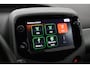Toyota Aygo 1.0 VVT-i x-joy | Apple Carplay / Android Auto | Clima | Camera | 15 inch | Bluetooth | DAB | Privacy glas
