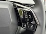 Peugeot E-3008 Allure 210pk 73 kWh | Apple Carplay/Android Auto | Panoramic Navigation pack | Adaptive cruisecontrol | Dodehoek bewaking | Rondomzicht camera | 19 inch lichtmetaal