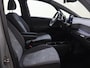 Volkswagen ID.3 First 58 kWh | Navigatie | Stoel- en stuurwielverwarming | Adaptieve cruise control | Parkeersensoren | Voorklimatisering | CarPlay | Sfeerverlichting |