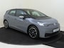 Volkswagen ID.3 First 58 kWh | Navigatie | Stoel- en stuurwielverwarming | Adaptieve cruise control | Parkeersensoren | Voorklimatisering | CarPlay | Sfeerverlichting |