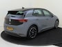 Volkswagen ID.3 First 58 kWh | Navigatie | Stoel- en stuurwielverwarming | Adaptieve cruise control | Parkeersensoren | Voorklimatisering | CarPlay | Sfeerverlichting |
