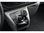 Ford Transit Custom 320 2.0 TDCI L1H1 Trend DC 136pk 6 Zits - Trekhaak - Stoel/Stuurverwarming - LED - Carplay/Android - Cruise - Rijklaar