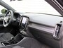 Volvo XC40 2.0 B4 Plus Black Edition Automaat / Panoramadak / 360* Camera / Trekhaak / 20" velgen / Verwarmd voorraam / Reservewiel