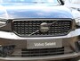 Volvo XC40 2.0 B4 Plus Black Edition Automaat / Panoramadak / 360* Camera / Trekhaak / 20" velgen / Verwarmd voorraam / Reservewiel