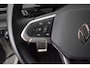 Volkswagen T-Roc 1.5 TSI 150pk DSG R-Line Business+ Black Style Trekhaak Camera IQ.Light Panoramadak Virtual Cockpit Navigatie
