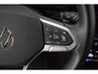 Volkswagen T-Roc 1.5 TSI 150pk DSG R-Line Business+ Black Style Trekhaak Camera IQ.Light Panoramadak Virtual Cockpit Navigatie