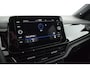 Volkswagen T-Roc 1.5 TSI 150pk DSG R-Line Business+ Black Style Trekhaak Camera IQ.Light Panoramadak Virtual Cockpit Navigatie