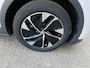 Volkswagen ID.4 Pro 77 kWh / Navigatie / Warmtepomp / LM 19 inch / LED / Keyless / Park Assist / Camera