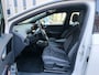 Volkswagen ID.4 Pro 77 kWh / Navigatie / Warmtepomp / LM 19 inch / LED / Keyless / Park Assist / Camera