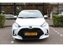 Toyota Yaris 1.5 Hybrid First Edition | Rijklaar | Apple/Android | Bluetooth | Adap. Cruise. | DAB+ | Clima | Camera