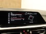 BMW Z4 Roadster M40i High Executive - 6 CILINDER MOTOR - 340 PK!! - LEDEREN BEKLEDING - ELEKTRISCHE STOELVERSTELLING VOORSTOELEN - ELEKTRISCHE KAP - NAVIGATIE - SCHAKELFLIPPERS ACHTER HET STUUR - HARMAN KARDON AUDIO - VOORSTOELEN VERWARMD - WINDSCHERM - MICHELIN PILOT SUPER SPORT BANDEN - 19 INCH LICHT METALEN VELGEN - HEAD UP DISPLAY - ACHTERWIELAANDRIJVING