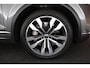 Volkswagen Touareg 3.0 TSi eHybrid 380pk 4MOTION Elegance Stoelventilatie 360Camera Trekhaak Keyless Panoramadak Leder Virtual Cockpit Navigatie