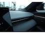 Lynk & Co 08 1.5 More | 200km Hybride | Stoelmassage, Verwarming en Ventilatie | Panoramadak | Matrix LED | Harman Kardon | 360° Camera | Getint glas | Bestuurdersstoel met geheugen | Sfeerverlichting | Apple Carplay | Dodehoekassistent | Adaptive Cruise Contol