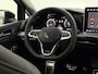 Volkswagen Golf 1.5 TSI R-Line Edition Panoramadak, 360 Camera, Apple carplay, Winterpakket, Rijstrook correctie, Cruise control adaptief, 18 Inch velgen, 2 jaar garantie