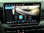Volkswagen Golf 1.5 TSI R-Line Edition Panoramadak, 360 Camera, Apple carplay, Winterpakket, Rijstrook correctie, Cruise control adaptief, 18 Inch velgen, 2 jaar garantie