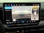 Volkswagen Golf 1.5 TSI R-Line Edition Panoramadak, 360 Camera, Apple carplay, Winterpakket, Rijstrook correctie, Cruise control adaptief, 18 Inch velgen, 2 jaar garantie