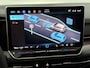 Volkswagen Golf 1.5 TSI R-Line Edition Panoramadak, 360 Camera, Apple carplay, Winterpakket, Rijstrook correctie, Cruise control adaptief, 18 Inch velgen, 2 jaar garantie