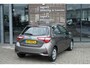 Toyota Yaris 1.5 Hybrid Aspiration Automaat | Climate control | Toyota Touch® 2 multimediasysteem met 7” touch screen* | Multi-information display (4.2” TFT-kleurenscherm) | Parkeerhulpcamera achter (met hulplijne