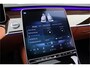 Mercedes-Benz S-klasse 580 e 4MATIC Lang AMG Line | First-Class Rear Executivepakket | Airmatic | Achterasbesturing | Distronic+ | Burmester 4D | Koelbox | MBUX Tablet | Massage | Stoelventilatie | Verwarmd Stuurwiel |