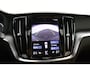 Volvo V60 2.0 T6 Twin Engine AWD Momentum Pro | Trekhaak | Panoramadak | Adaptieve Cruise | Leer | Stoelverwarming |