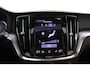 Volvo V60 2.0 T6 Twin Engine AWD Momentum Pro | Trekhaak | Panoramadak | Adaptieve Cruise | Leer | Stoelverwarming |