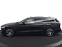 Volvo V60 2.0 T6 Twin Engine AWD Momentum Pro | Trekhaak | Panoramadak | Adaptieve Cruise | Leer | Stoelverwarming |