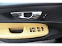 Volvo V60 2.0 T6 Twin Engine AWD Momentum Pro | Trekhaak | Panoramadak | Adaptieve Cruise | Leer | Stoelverwarming |