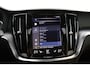 Volvo V60 2.0 T6 Twin Engine AWD Momentum Pro | Trekhaak | Panoramadak | Adaptieve Cruise | Leer | Stoelverwarming |