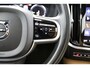 Volvo V60 2.0 T6 Twin Engine AWD Momentum Pro | Trekhaak | Panoramadak | Adaptieve Cruise | Leer | Stoelverwarming |