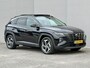 Hyundai Tucson 1.6 T-GDI PHEV Comfort Smart Sky 4WD / Dealer Onderhouden / SOH 100% / Panoramadak / Adaptief Cruise Control / Navigatie / Achteruitrijcamera / Apple Carplay & Android Auto / Stoel & Stuurverwarming / 19" LM Velgen / Elektrische Achterklep /