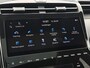 Hyundai Tucson 1.6 T-GDI PHEV Comfort Smart Sky 4WD / Dealer Onderhouden / SOH 100% / Panoramadak / Adaptief Cruise Control / Navigatie / Achteruitrijcamera / Apple Carplay & Android Auto / Stoel & Stuurverwarming / 19" LM Velgen / Elektrische Achterklep /