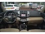 Toyota RAV4 2.2 D-4D Dynamic 2WD | Navigatie | Clima | Trekhaak | Cruise-control | NL auto!! | Nederlandse auto laatste beurt gehad bij 160000km bij de Toyota dealer