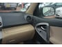 Toyota RAV4 2.2 D-4D Dynamic 2WD | Navigatie | Clima | Trekhaak | Cruise-control | NL auto!! | Nederlandse auto laatste beurt gehad bij 160000km bij de Toyota dealer