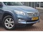 Toyota RAV4 2.2 D-4D Dynamic 2WD | Navigatie | Clima | Trekhaak | Cruise-control | NL auto!! | Nederlandse auto laatste beurt gehad bij 160000km bij de Toyota dealer