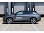 Lynk & Co 08 Core | Beschikbaar vanaf 05-2027 | 200km Hybride | High Beam LED | Panoramadak | 360° Camera | 19" Wielen | Stoelverwarming | Bestuurdersstoel met geheugen | Sfeerverlichting | Apple Carplay | Dodehoekassistent | Adaptive Cruise Contol | Keyless Entry