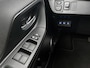 Toyota Yaris 1.5 Hybrid Executive | Navigatie | Climate Control | Half lederen bekleding | Armsteun | Achteruitrijcamera | Cruise Control | Fietsendragerbeugel afneembaar | SL op kenteken