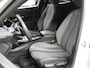 Peugeot 2008 145PK Hybrid Allure | Achteruitrijcamera | Stoelverwarming | AppleCarPlay/AndroidAuto | Climate Control | Cruise Control | Keyless | FULL LED | Navigatie | LMV | Parkeersensoren | Privacy Glass | Isofix |
