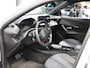 Peugeot 2008 145PK Hybrid Allure | Achteruitrijcamera | Stoelverwarming | AppleCarPlay/AndroidAuto | Climate Control | Cruise Control | Keyless | FULL LED | Navigatie | LMV | Parkeersensoren | Privacy Glass | Isofix |