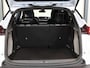 Peugeot 2008 145PK Hybrid Allure | Achteruitrijcamera | Stoelverwarming | AppleCarPlay/AndroidAuto | Climate Control | Cruise Control | Keyless | FULL LED | Navigatie | LMV | Parkeersensoren | Privacy Glass | Isofix |