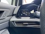Volkswagen Golf 1.5 eTSI R-Line AUT. | dealer onderh. | panoramadak | stoel-/stuurverw. | keyless | trekhaak | carplay