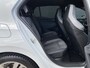 Volkswagen Golf 1.5 eTSI R-Line AUT. | dealer onderh. | panoramadak | stoel-/stuurverw. | keyless | trekhaak | carplay