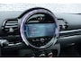 MINI Clubman 1.5 Cooper Business Edition | Trekhaak Afneembaar | Panoramadak | Two-Tone | Parkeersensoren | Sportstoelen | Privacy Glas | LED Koplampen | Climate Controle | Cruise Control | Lichtmetalen Velgen 17 inch | Navigatie | Apple Carplay | Android Auto